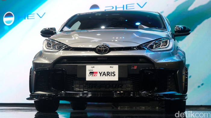 Awas Salah! Ini BBM yang Pas Diminum Toyota GR Yaris